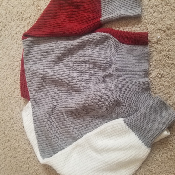 Sweater - Picture 2 of 2